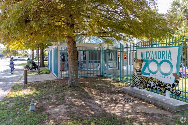 The Alexandria Zoo is a fun place for Four Leaf Village residents to spend an afternoon.
