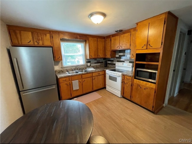 202 Stafford Ave unit 1, Syracuse, NY 13206 - photo 7