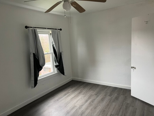 1300 Stewart St unit 1, Natrona Heights, PA 15065 - photo 7