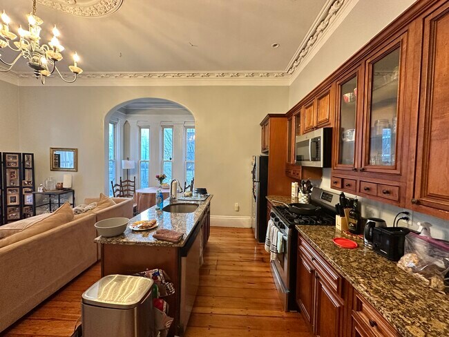 135 Hillside St unit 2, Boston, MA 02120 - photo 7