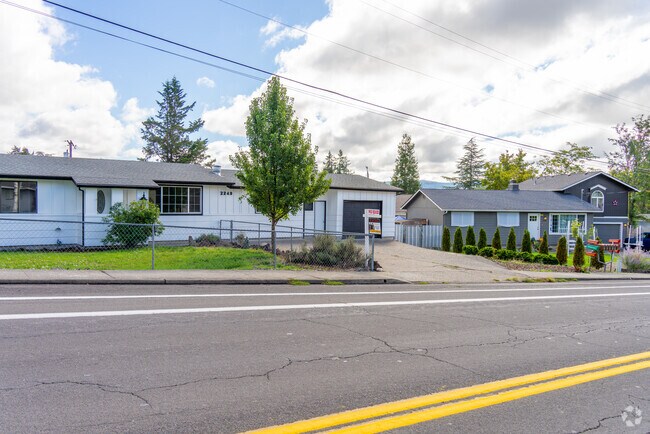 Explore elegant living in West Harvard’s beautifully designed residential communities.