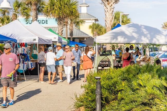 Over 20 vendors are here for your shopping needs at the Vilano Beach Artisan Market.