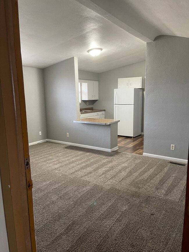 2776 E Phylbeck Ave Unit 4, Terre Haute, IN 47805