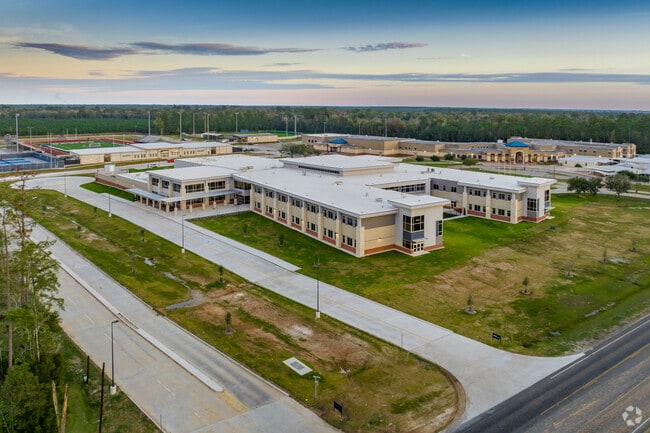 Hardin-Jefferson Junior High School has strong academic programs.