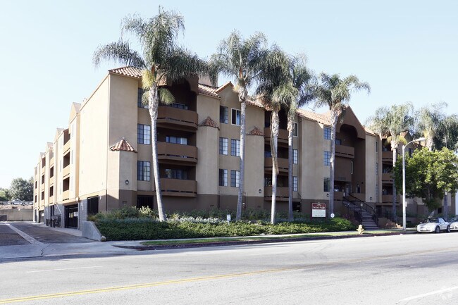 Encino Palms Apartments, Encino, CA 91316 - photo 7