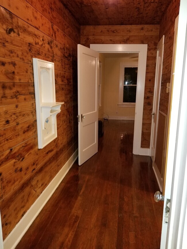 922 Howard St unit 922, Taylor, TX 76574 - photo 6