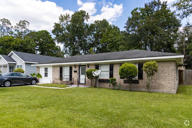 Brick ranch homes are abundant throughout the Sackville neighborhood.