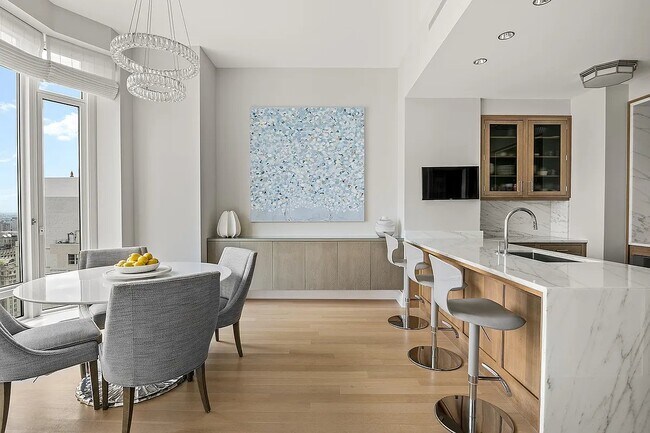 Four Seasons unit 44L, New York, NY 10007 - photo 5
