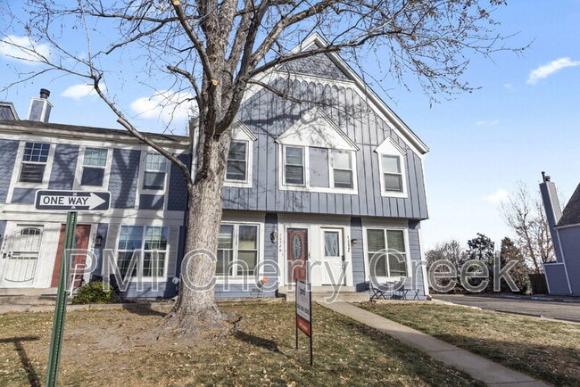 2228 S Jasper Way, Aurora, CO 80013 - photo 2