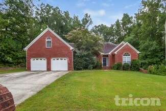 6156 Pritchett Dr, Powder Springs, GA 30127