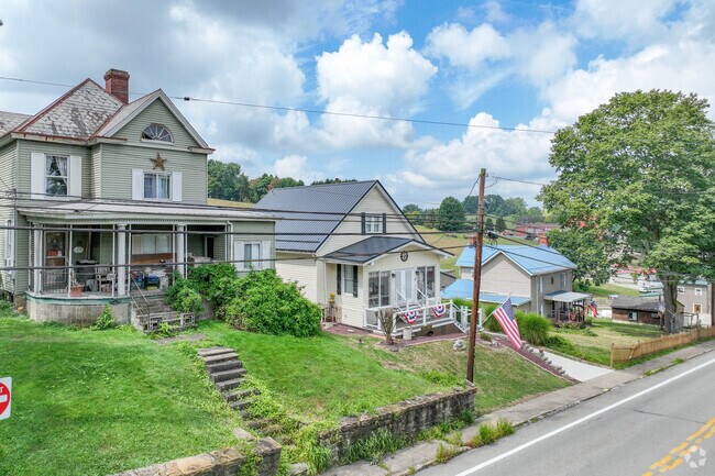 The National Road anchors the Beallsville Historic District, which showcases a collection of 19th-century homes.