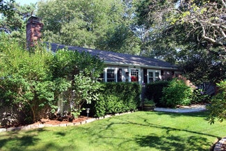 10 Clement St, Sandwich, MA 02563