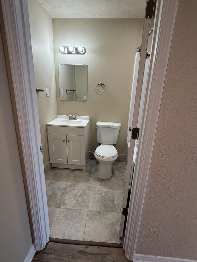 210 E 13th St unit 1-MS, New Albany, IN 47150 - photo 4