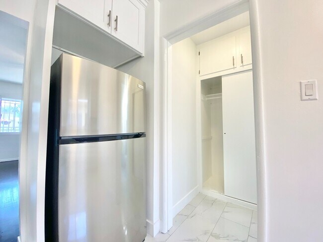 917 N Hudson Ave unit 7, Los Angeles, CA 90038 - photo 4