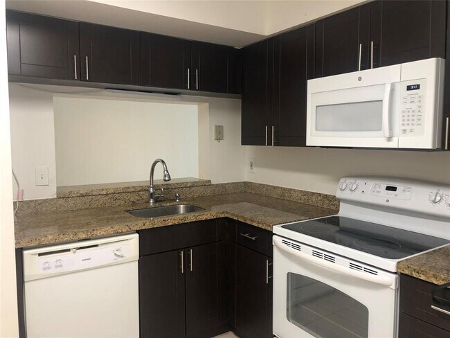 729 NW 92nd Ave unit 729, Plantation, FL 33324 - photo 3
