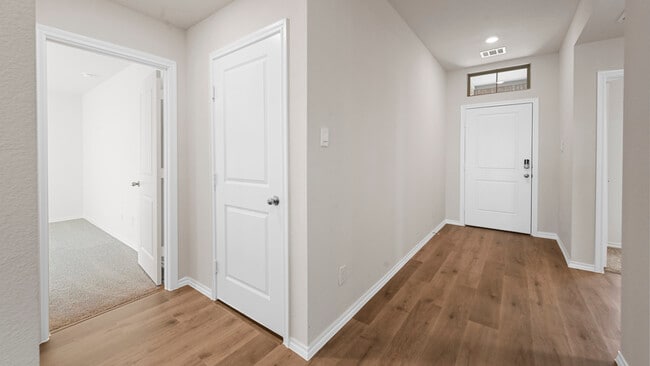 527 Filly Rd, Waxahachie, TX 75165 - photo 2