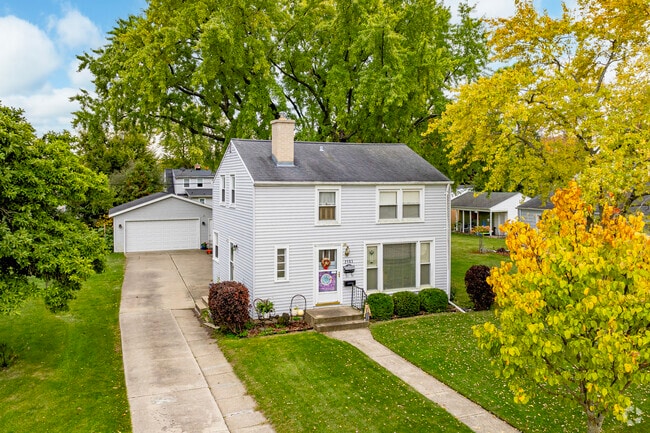 Colonial revival homes are the largest home style that can be found along Green Crest's streets.