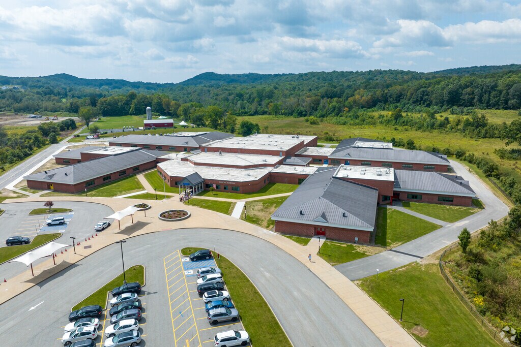 Maple Hill Elementary School is a top school for your children to attend.