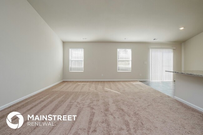 205 Indian Summer St, Zebulon, NC 27597 - photo 5