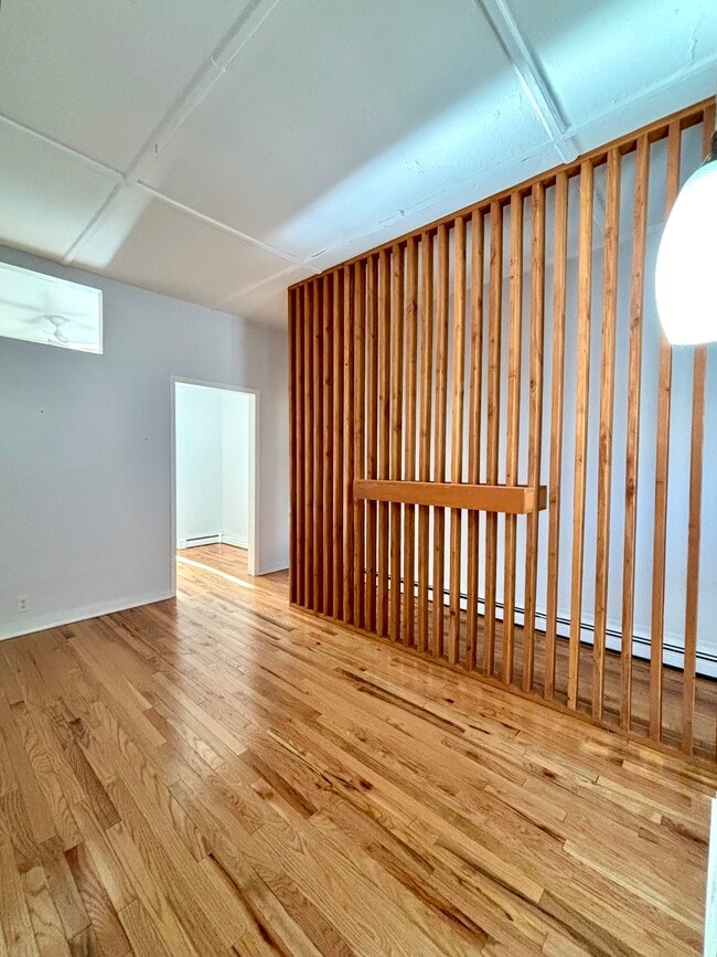 26 Sterling Place unit 4, Edgewater, NJ 07020 - photo 5