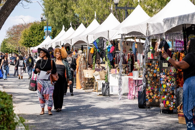 Inglewood has a rich culture, many events and cultural programs for its residents.
