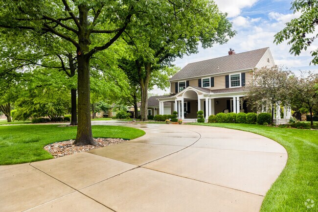 Many of the Eastborough homes have large circle driveways.