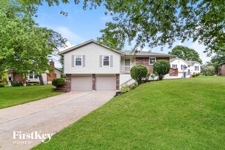 229 SE Brownfield Dr, Lee's Summit, MO 64063