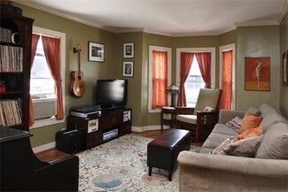 37 Myrtle St Unit 2, Somerville, MA 02145