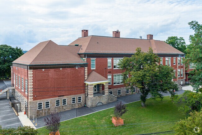 Public School 16 in Northwest Yonkers, New York has a medium sized student body.