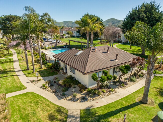 Chestnut Village, Lompoc, CA 93436 - photo 2