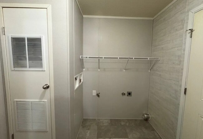 105 Nicole Ct, Howell, MI 48843 - photo 5