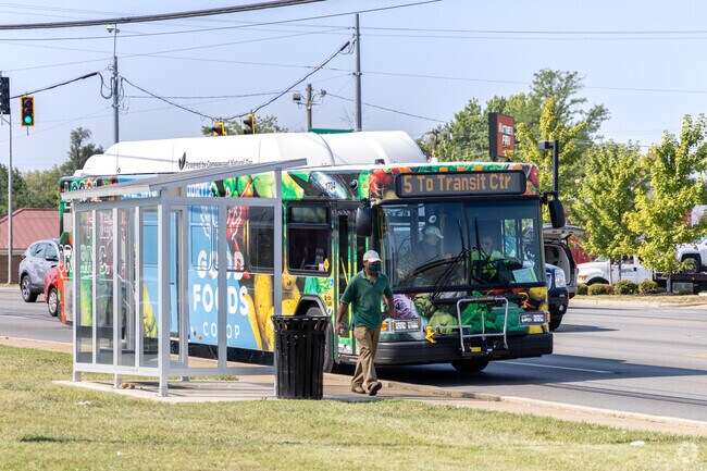 Lextran offers Deerfield residents access to a network of bus 25 routes.