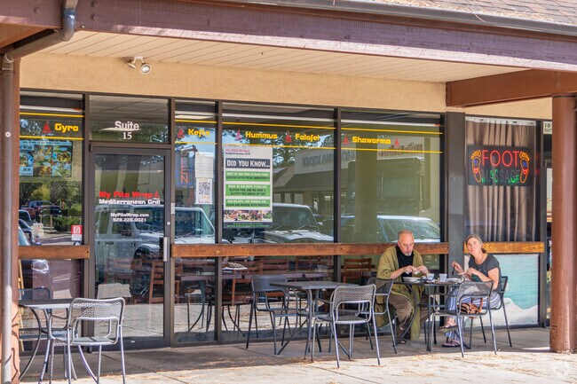 My Pita Wrap Mediterranean Grill serves lamb-beef gyros to Pine Knoll-Brannen Homes locals.