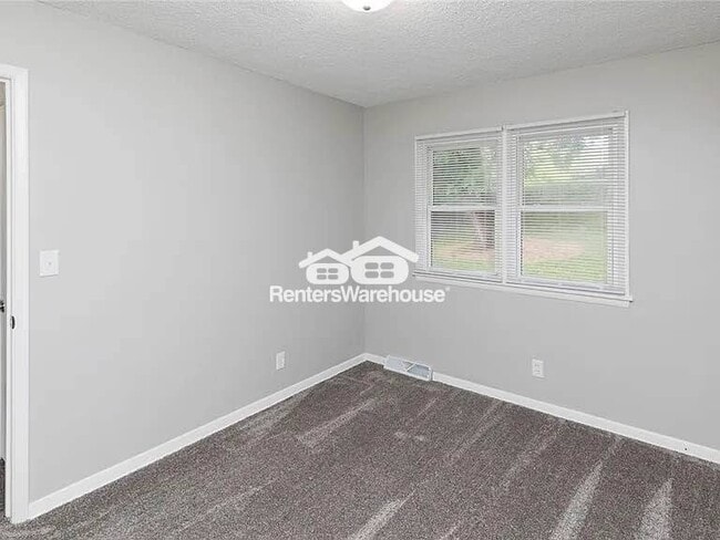 2418 Boston Ave, Des Moines, IA 50310 - photo 7