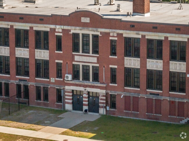 Springfield Public Day Middle School is located in MA.