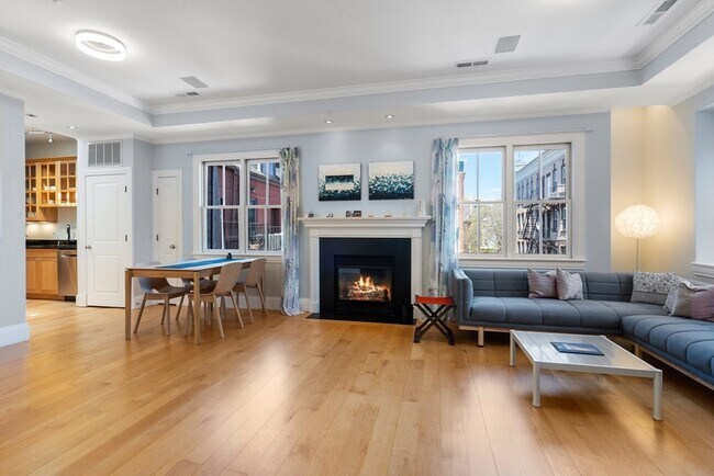 43 Worcester St unit 9, Boston, MA 02118 - photo 2