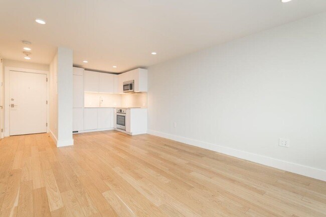 330 Harvard St unit 3, Cambridge, MA 02139 - photo 3