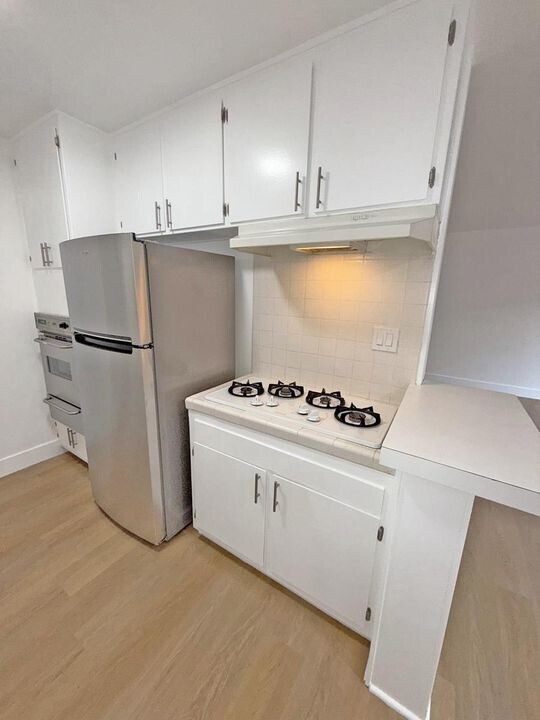 1330 N Gardner St unit 208, Los Angeles, CA 90046 - photo 5