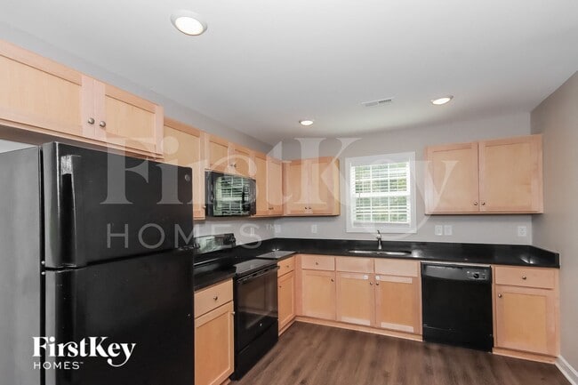 625 Wilson St, Kannapolis, NC 28083 - photo 6