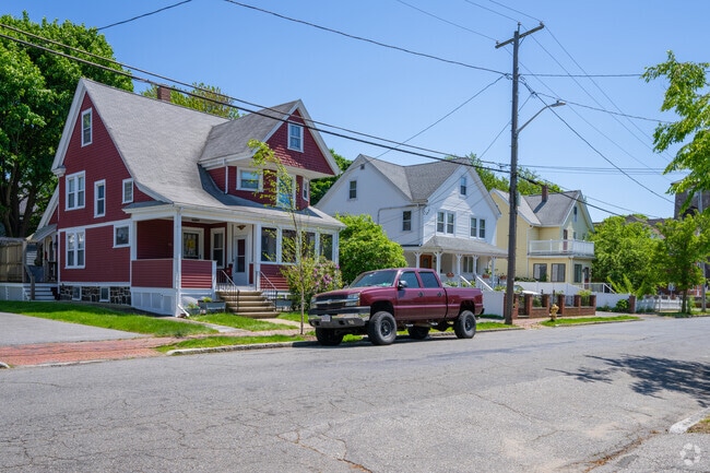 Large colonials line multiple streets in  Glenwood and give off a homey feel.