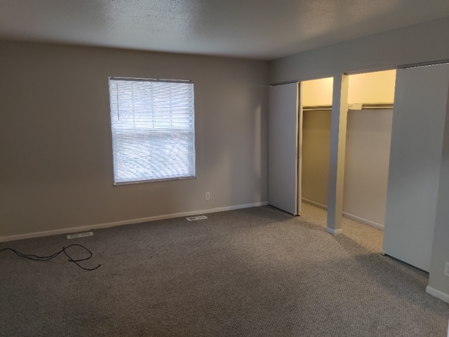 5507 Glenridge Dr, Toledo, OH 43614 - photo 4