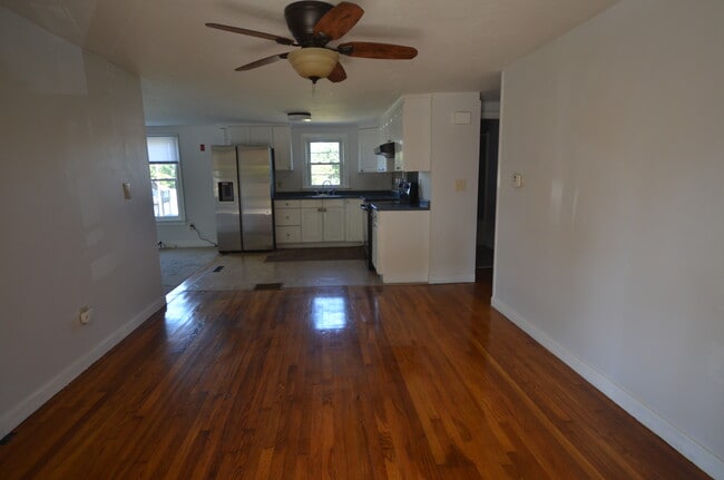 23 Ames Ave unit Apartment, Wrentham, MA 02093 - photo 7