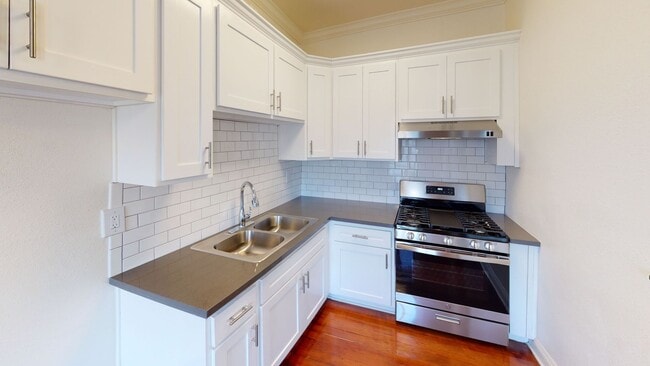 Elk Villas...Newly Remodeled Gorgeous Apartments...Prime Location!, Glendale, CA 91205 - photo 7