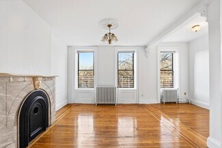 262 Barrow St, Jersey City, NJ 07302