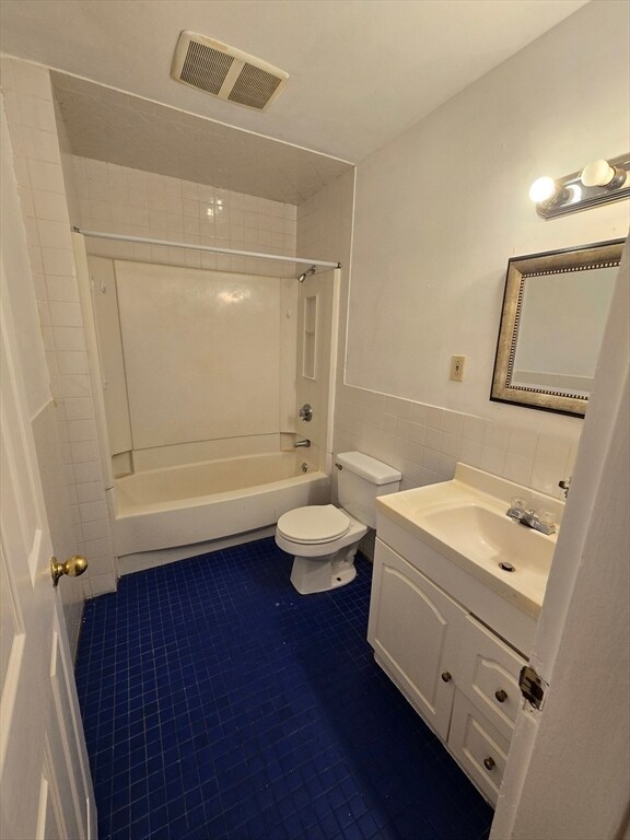 33 Dwight St unit 2, Brookline, MA 02446 - photo 3