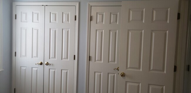 613 S East Railroad St unit Lyn-Mor Place, Wallace, NC 28466 - photo 4