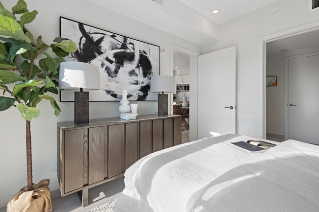 New Hampshire Ave NW 3709, Washington, DC 20010 - photo 6