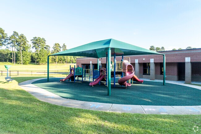 River Springs Elementary School instills the values of respect and responsibility.