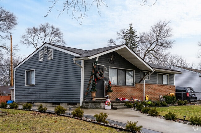 Ranch style homes in Pontiac are excellent options for first time homebuyers.