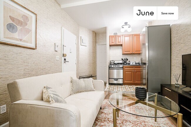 439 W 48th St unit A, New York, NY 10036 - photo 2